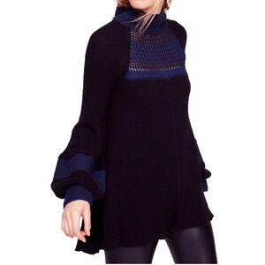 Black and navy blue Free People sweater, women’s size Medium